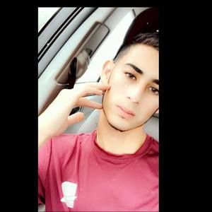 Meet your Posher, Dustin